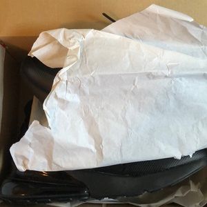 Nike Air Max 270 Black/Black Size 6y